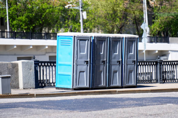 Best Portable restroom trailer rental  in Ruston, WA